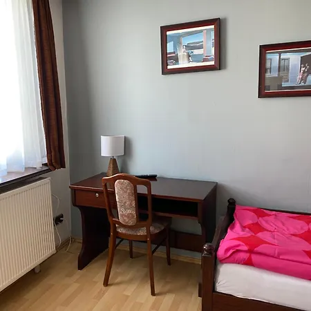 酒店 Rheinischer Hof 普丰斯塔特